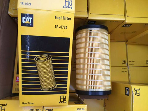 GOOD QUALITY CATERPILLAR ENGINE FUEL FILTER 1R-0724 supplier